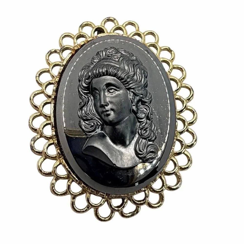 Vintage Black Glass Cameo Brooch Pendant